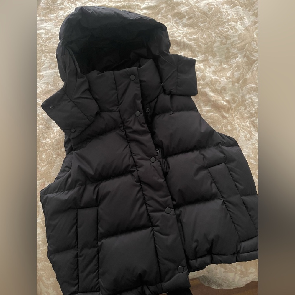 Lululemon Wunder Puff Vest size 6